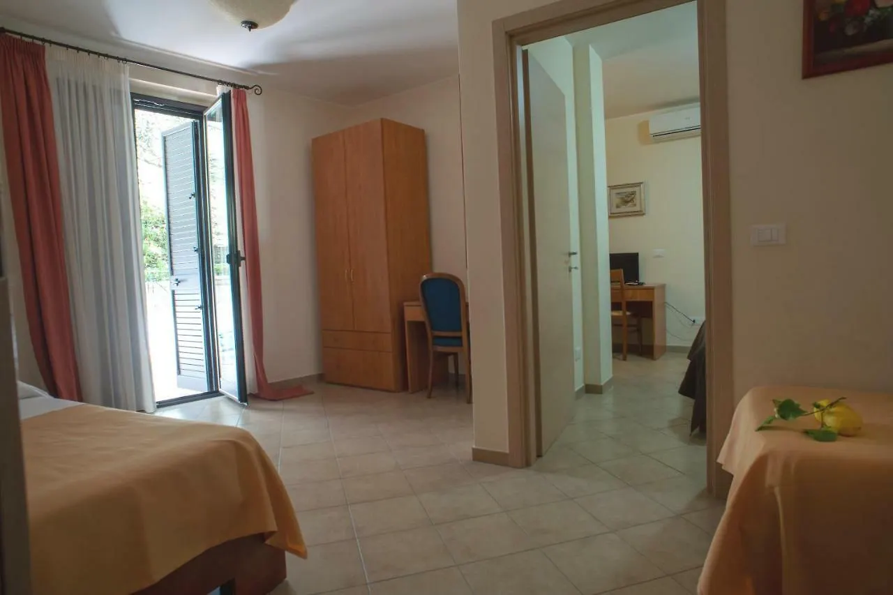 B&B Il Giardino di Zefiro Gioiosa Marea Italia